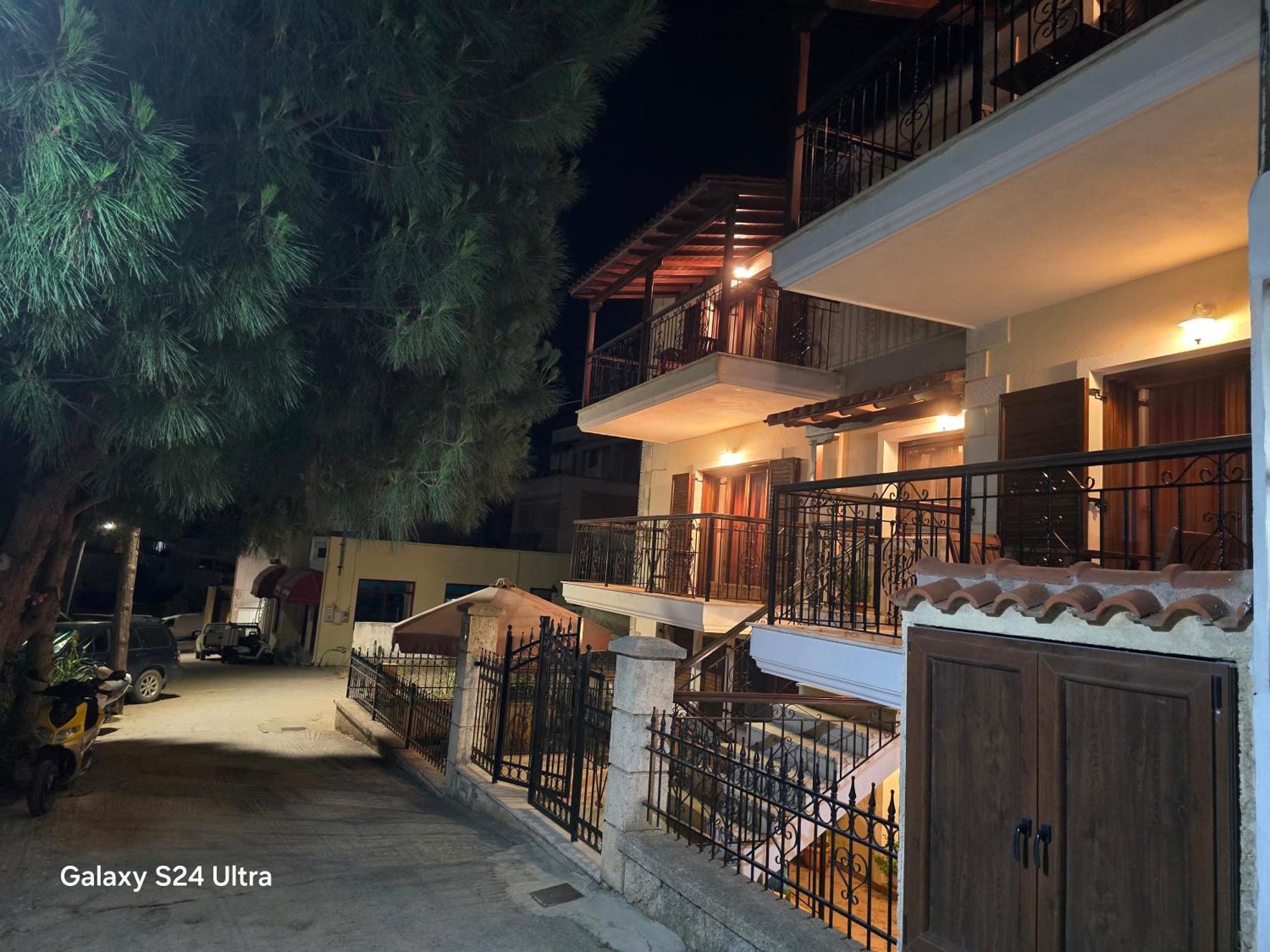 Filidas Apartments Skiathos Town Exterior photo